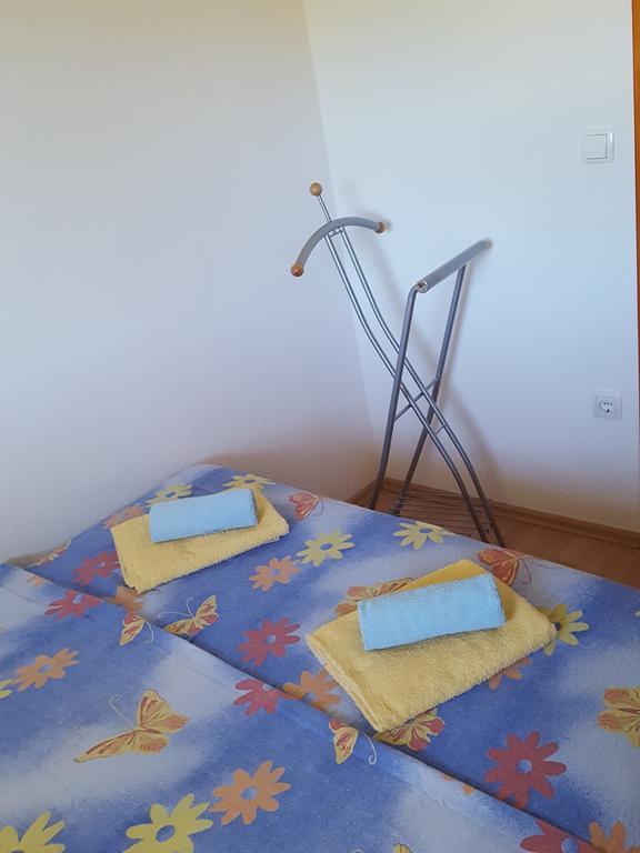 Apartments Mirakul 洛帕 外观 照片