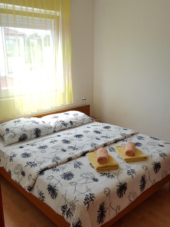 Apartments Mirakul 洛帕 外观 照片